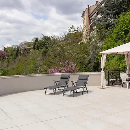 Apartmán Cozy 1bd With A Spacious Terrace By Flat Mаnager Balčik